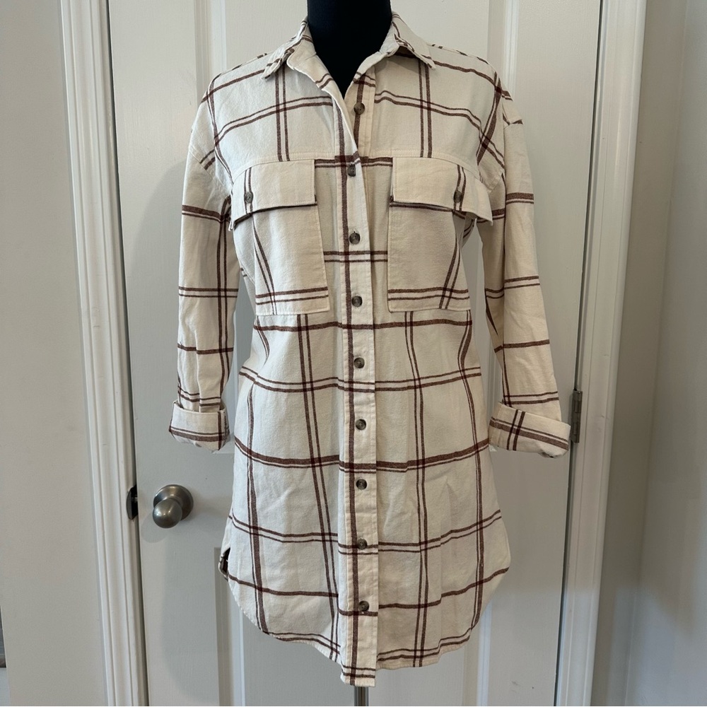 Chic Plaid Shirt Dress with Button Front